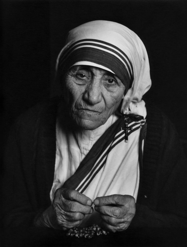 Black and white photograph of Mother Teresa, by Yousuf Karsh, taken in 1988